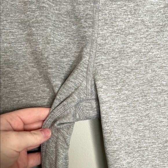 GapFit Brushed Tech Jersey Womens Small - Picture 4 of 9